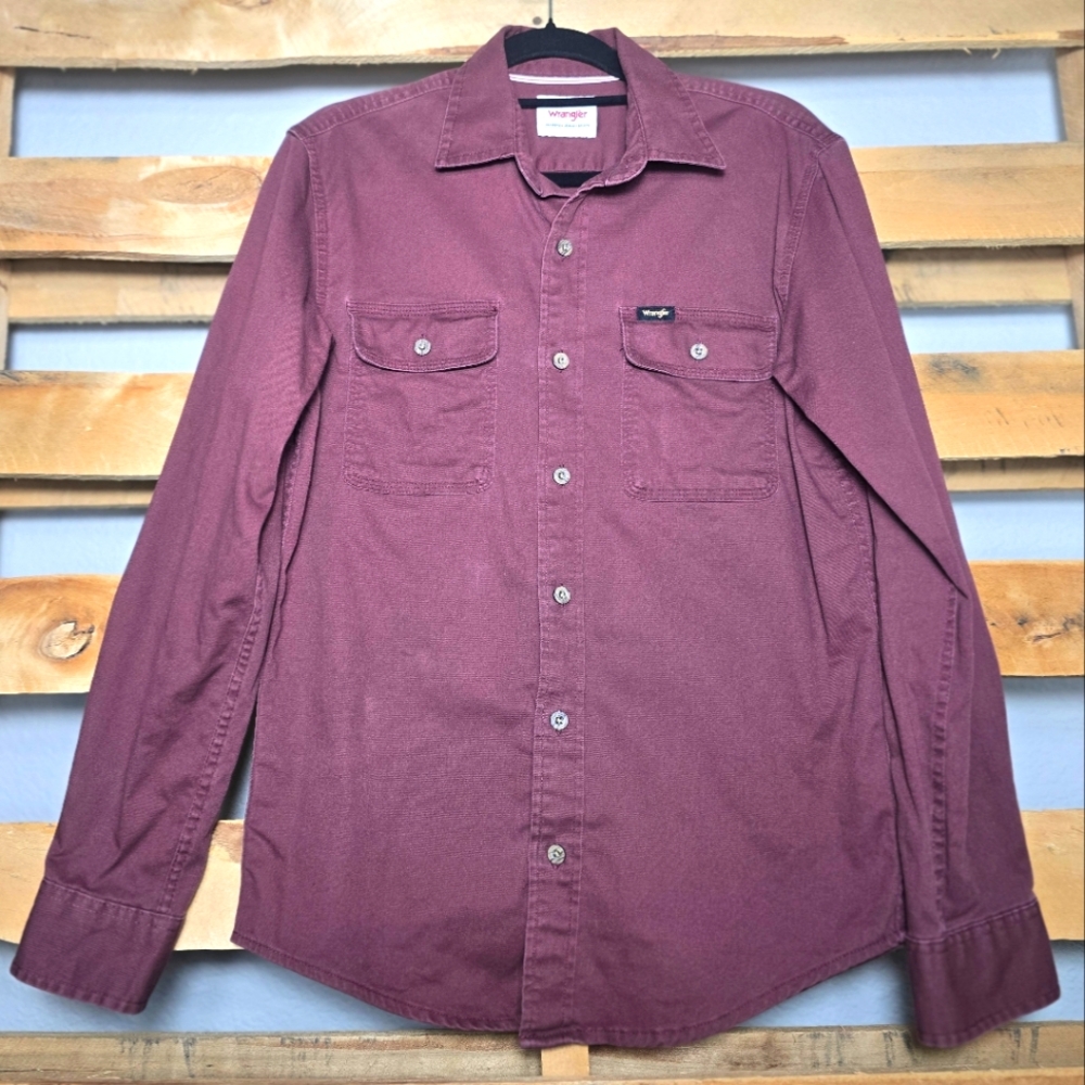Wrangler button-down shirt Size:S Color:Burgundy